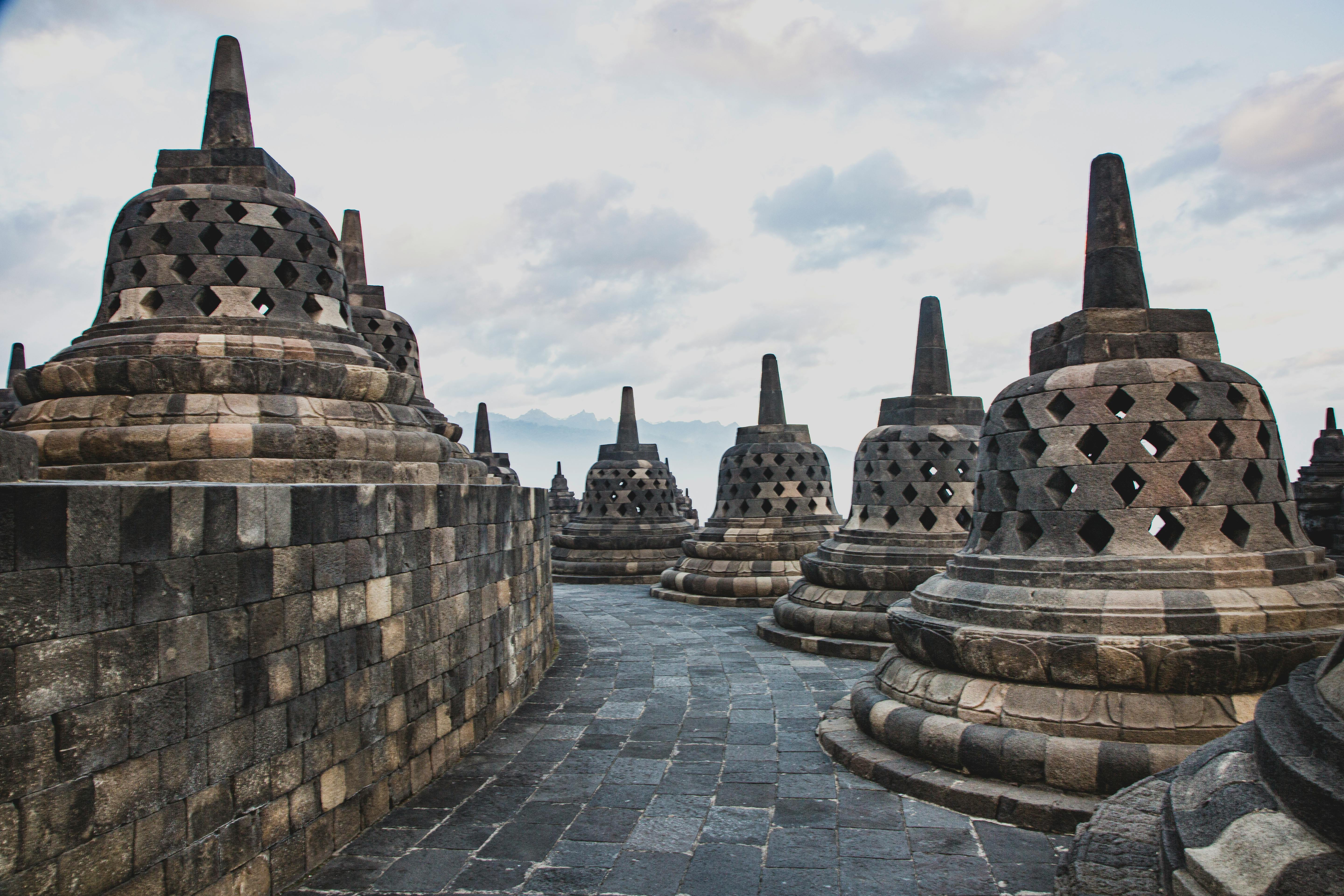 7-day West & Central Java tour